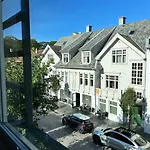 Ny Urban Med Super Utsikt 아파트